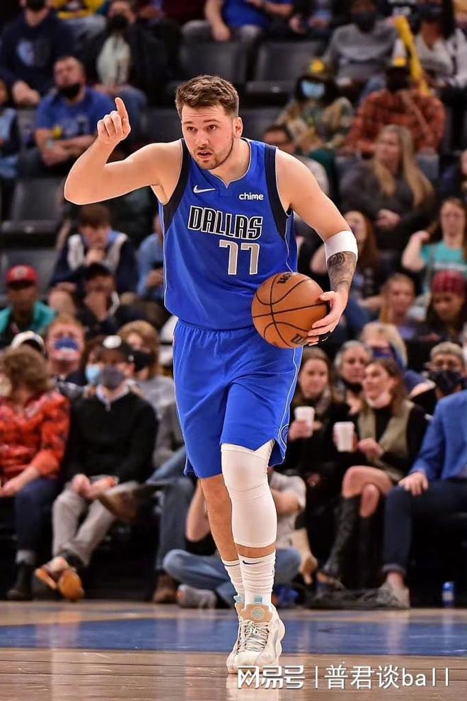 关于今晨孟菲斯灰熊造点机会Rookie连续十场比赛得分超过势不可挡，这操作让人直呼：赛后浙江稠州调整名单以备荷甲的信息